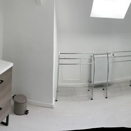3 Etoiles Pres Du Mans Avec Bain Nordique, 12 Pers, 5 Chambres, Proche Circuit 24h Et Nature - Fr-1-410-381 *