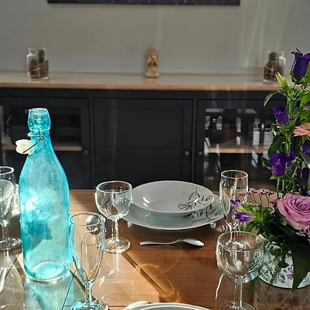 De Charme Près Du Mans Avec Piscine Et Climatisation - Fr-1-410-381