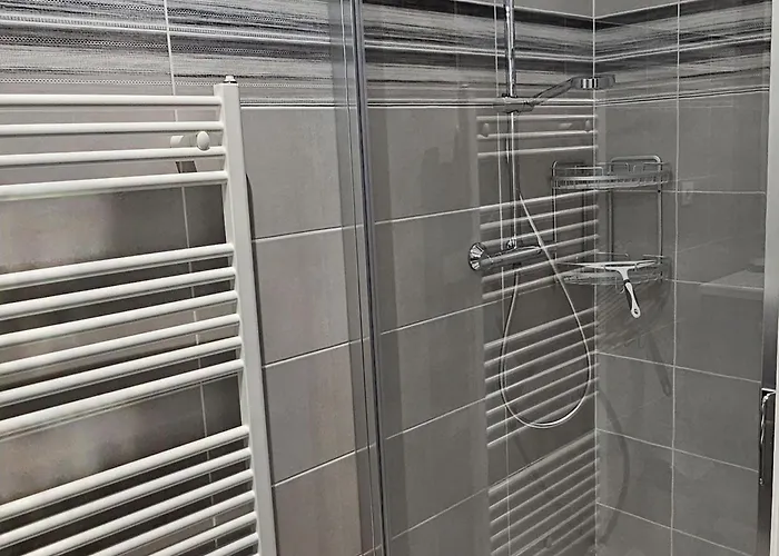 De Charme 12 Personnes Pres Du Mans Avec Piscine Chauffee - Fr-1-410-381 * Change (Sarthe)